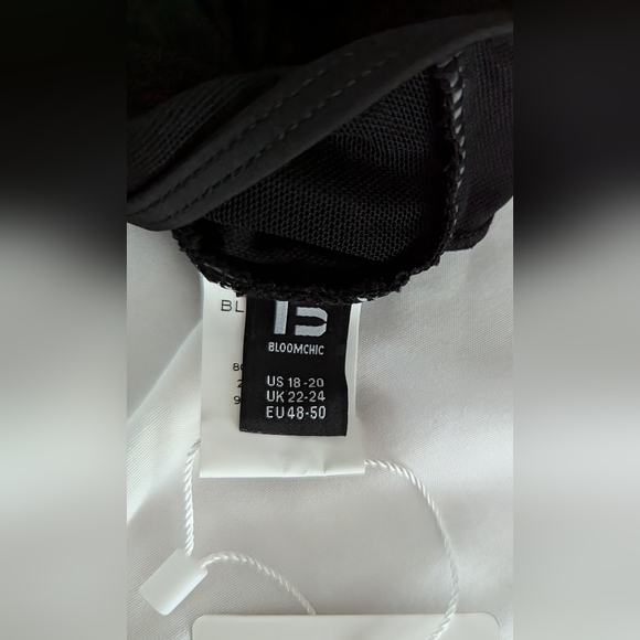 Women's plus size swim dress by Bloomchic, size 18-20. - Picture 6 of 9